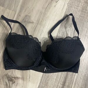 Victoria’s Secret Lace Detail Bra
